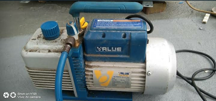 Value vacuum pump